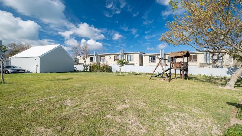 3 Bedroom Property for Sale in Burgundy Estate Western Cape